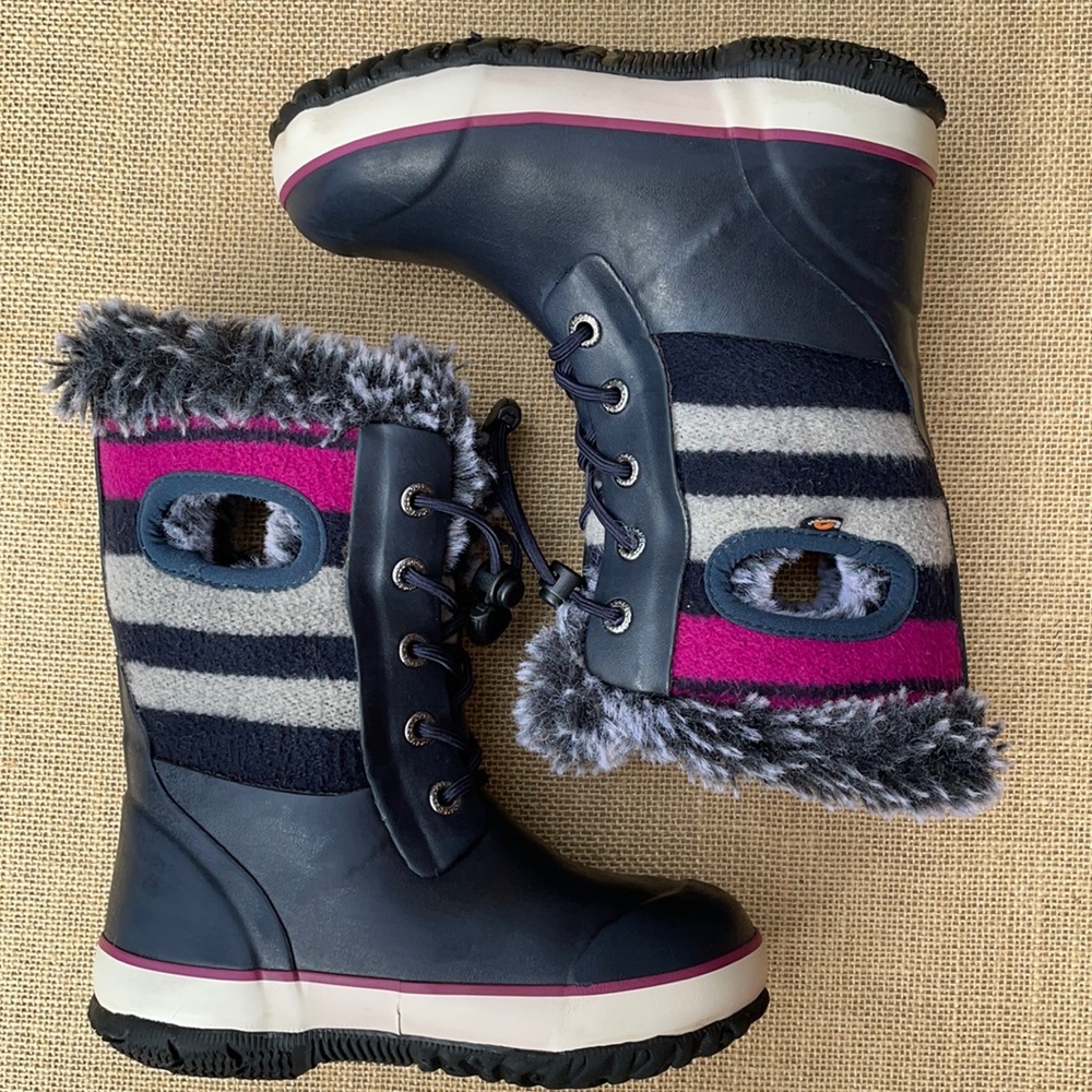 EUC Bogs Arcata Waterproof faux fur lined boots
